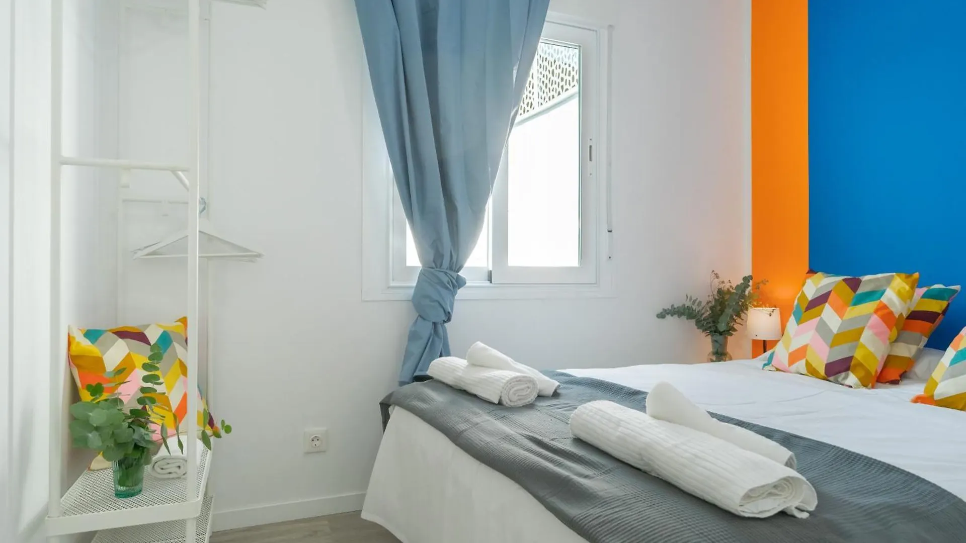 דירות סביליה Anfitrion Triana 4 0*,  ספרד